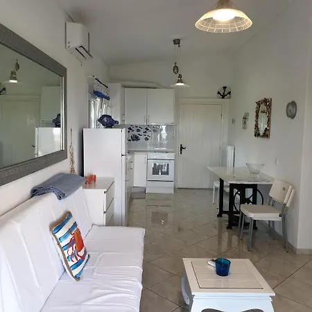 Villa Alexander Beach Palaiontsiflikion
