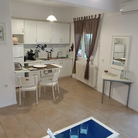 Alexander Beach Villa PalaiónTsiflíkion