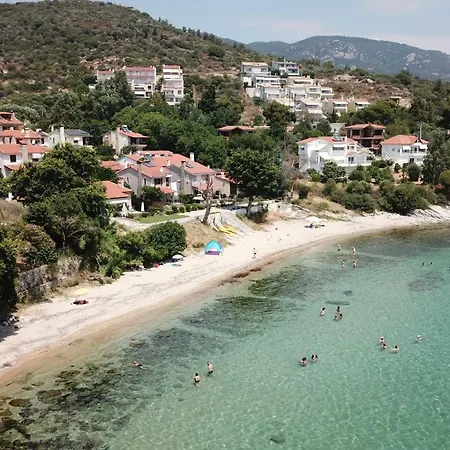Alexander Beach *